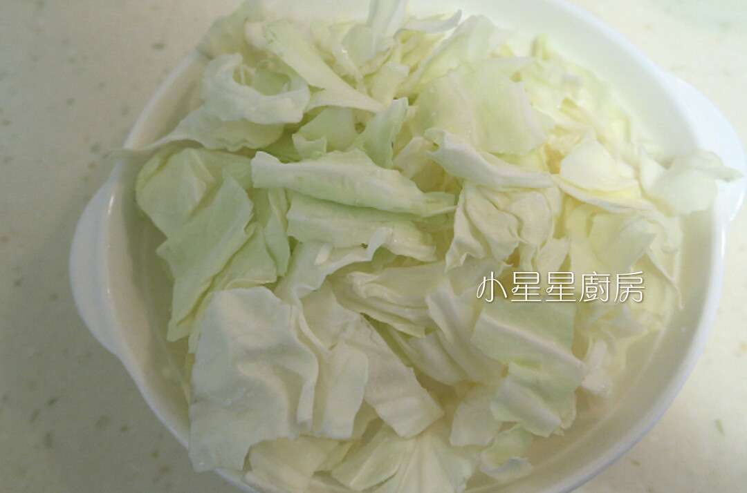 义式蕃茄牛肉蔬菜汤(一锅到底真方便!)的加工步骤