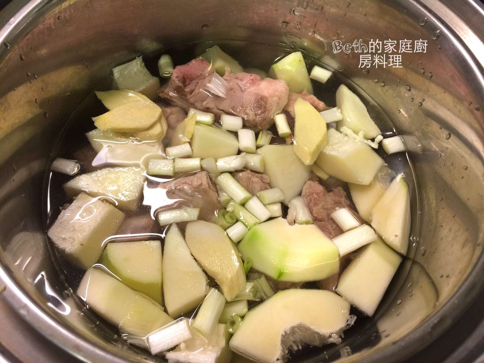 青木瓜排骨汤，电锅料理的加工步骤