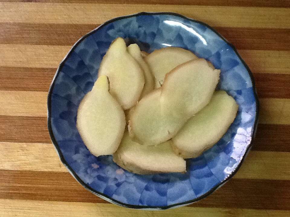 黑菜脯香菇鸡汤的加工步骤