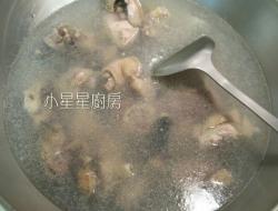 新鲜葡萄鸡汤