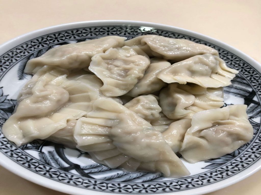 高丽菜水饺🥟内馅的加工步骤