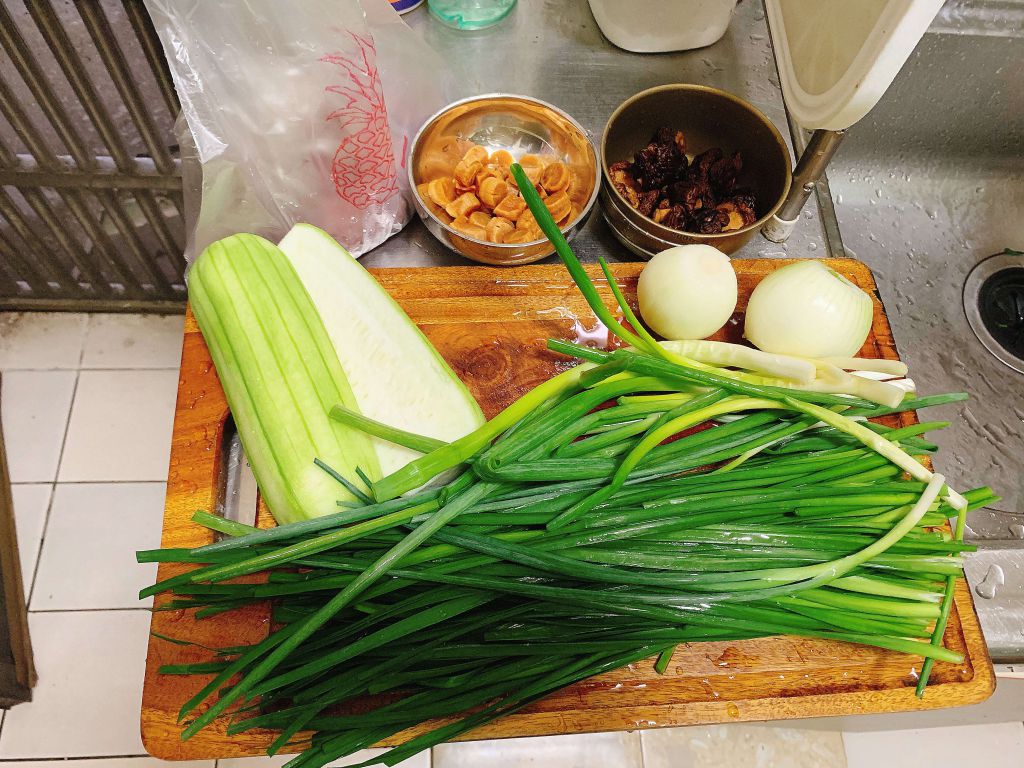 中式料理-韭菜猪肉水饺🥟🧂🥢的加工步骤