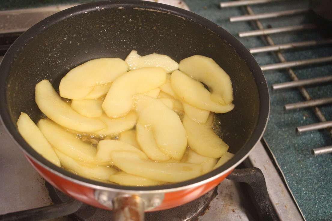 苹果乌鱼子饺的加工步骤