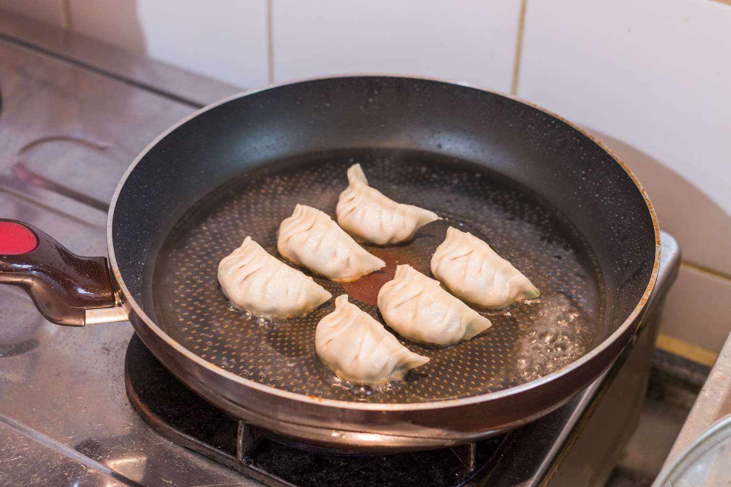 猪肉韭菜饺（水饺和煎饺）的加工步骤