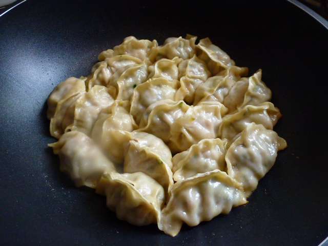 一饺三吃~雪菜水饺＆蒸饺＆煎饺的加工步骤