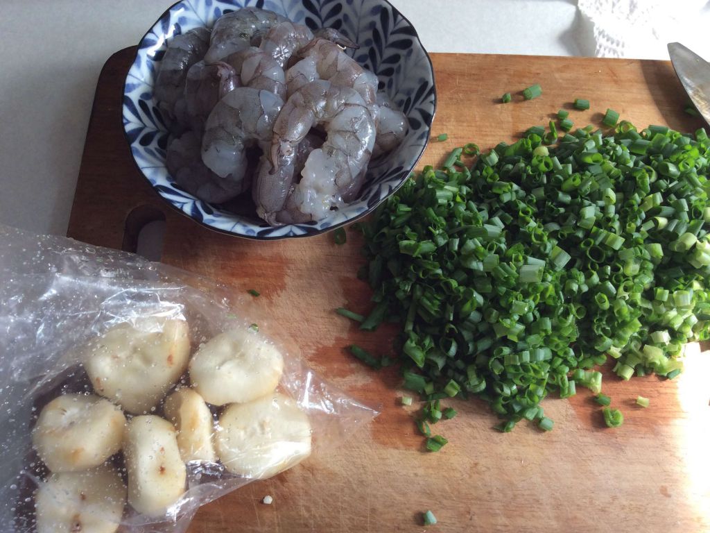 幸福的饺子～虾仁荠菜肉饺+煎饺的加工步骤