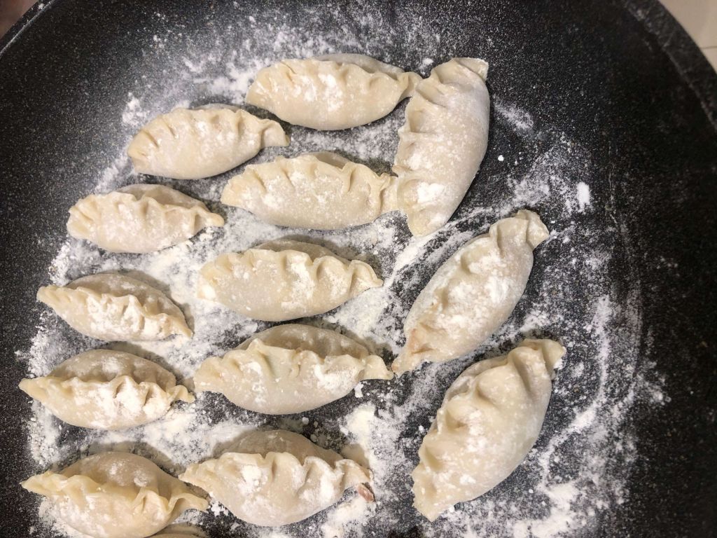 高丽菜玉米水饺🥟的加工步骤