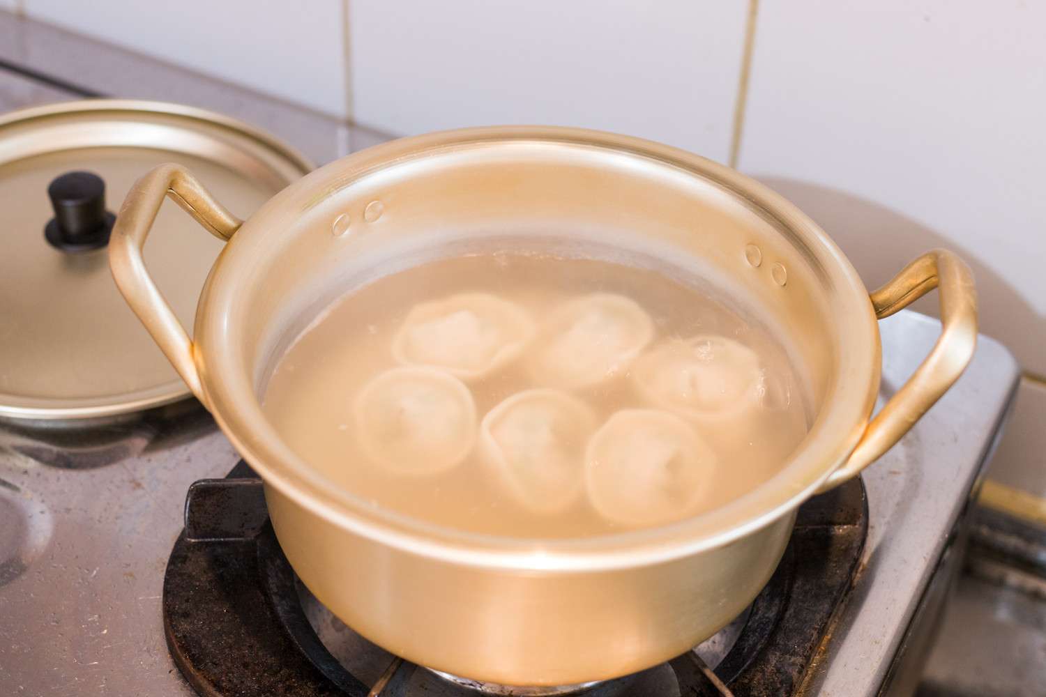 猪肉韭菜饺（水饺和煎饺）的加工步骤