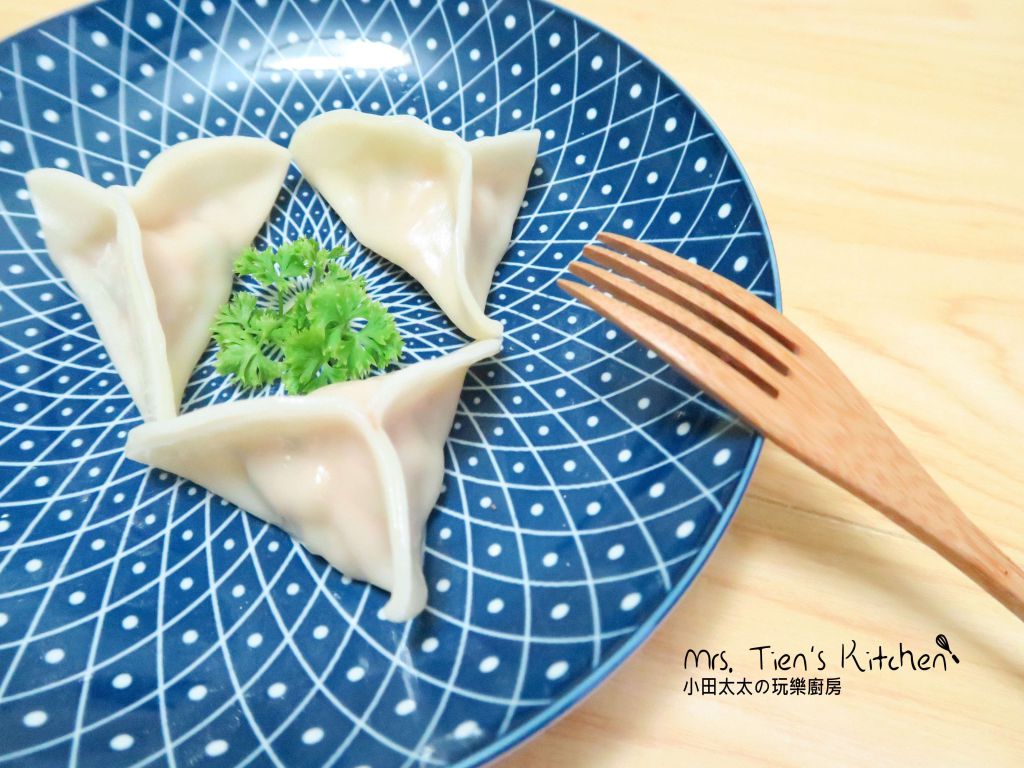 手工饺子的包法~【三角饺子】附视频教学的加工步骤