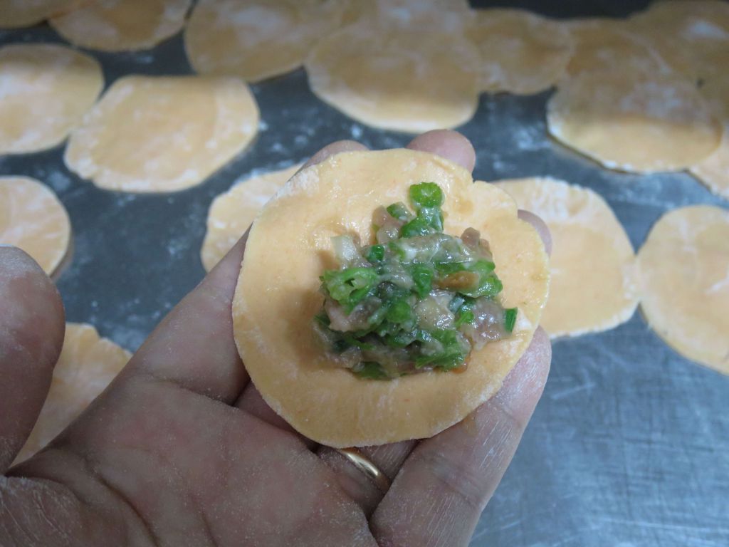 七彩水饺(龙须菜一口饺子)的加工步骤