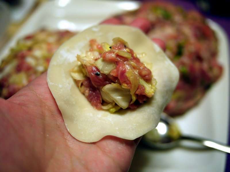 ♫【深夜食堂】手作日式煎饺「ギョーザ」佐沾酱的加工步骤