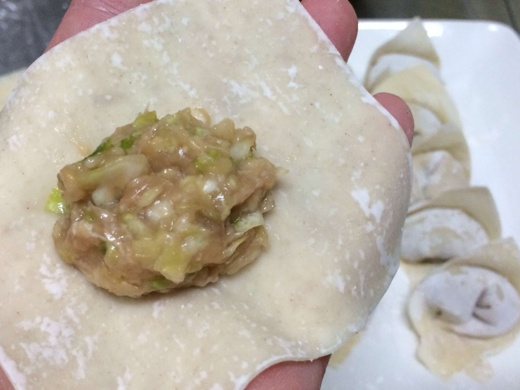 【菜肉馄饨】作法的加工步骤