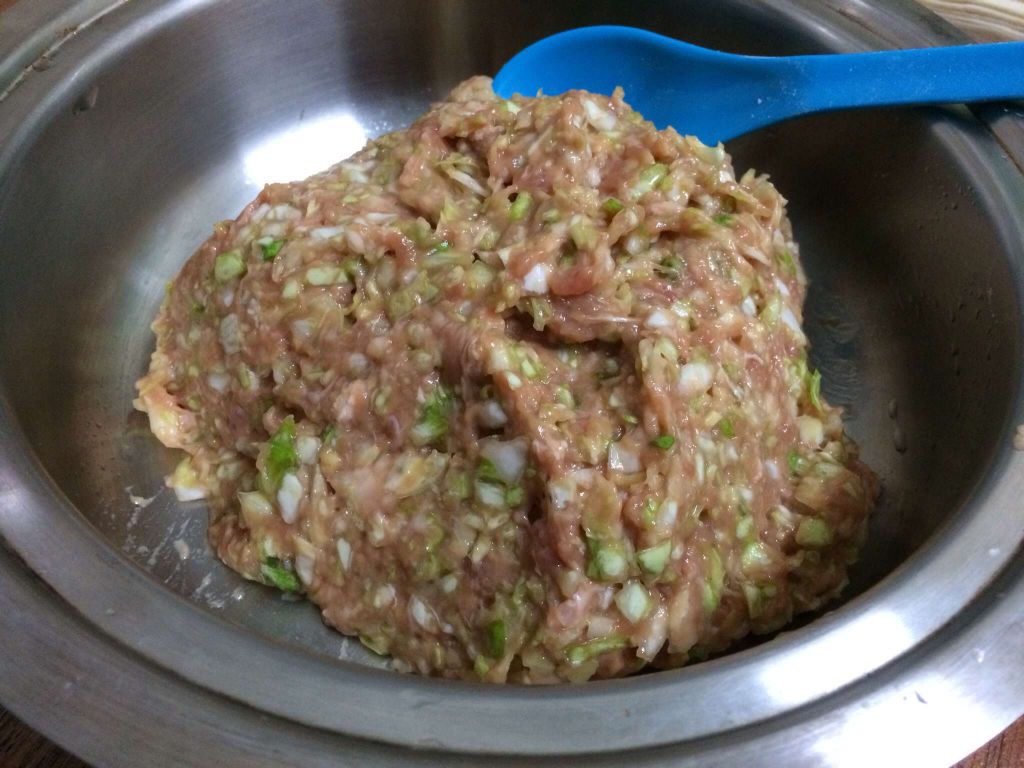 【菜肉馄饨】作法的加工步骤