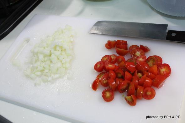 简易版西班牙海鲜饭（无番红花）的加工步骤