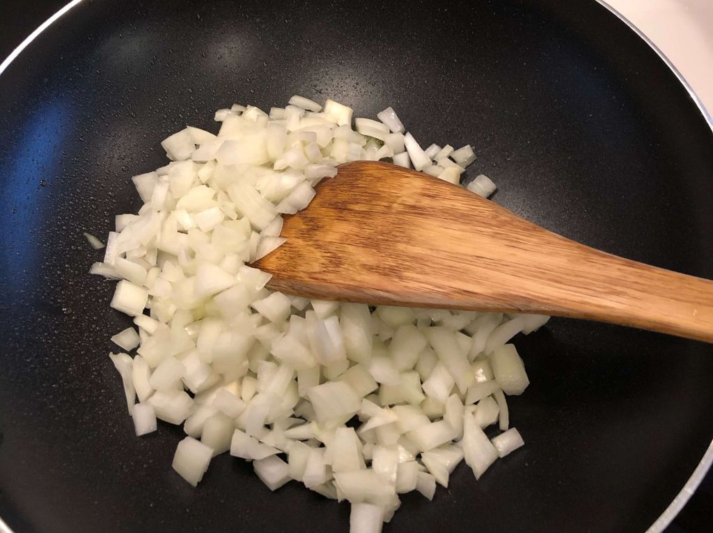 好吃的蛋包饭的加工步骤