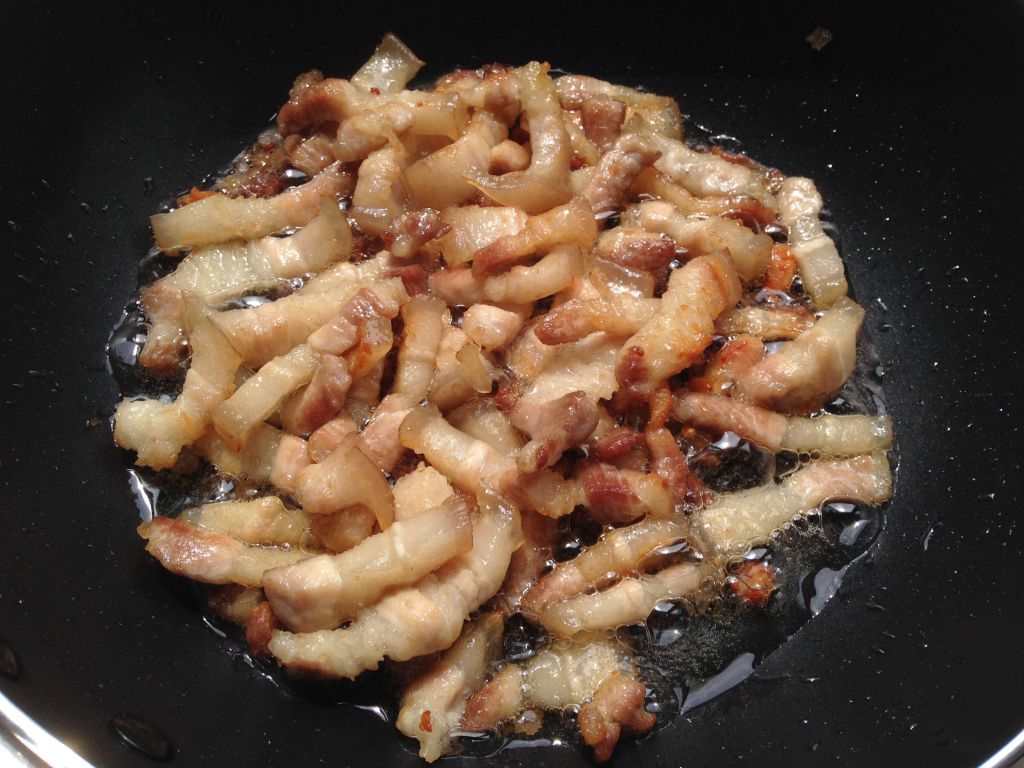 卤肉饭(猪五花)的加工步骤