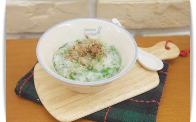 宝宝副食品「小白菜柴鱼粥」天然鲜味 ♪的加工步骤