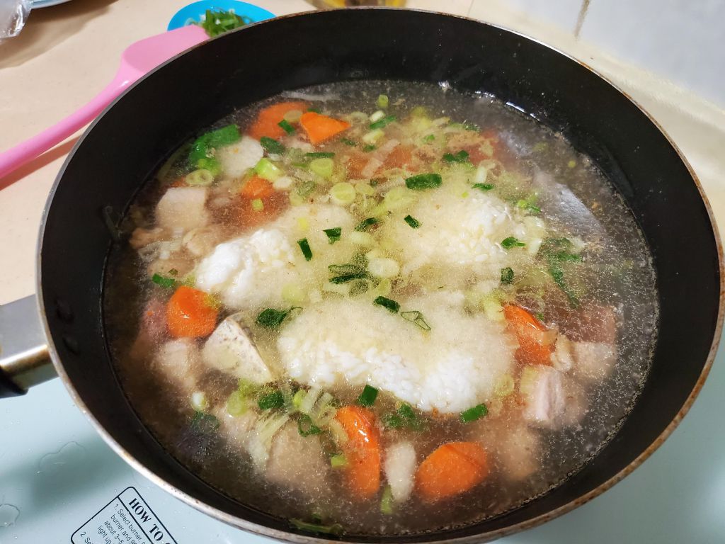 芋头粥&芋头鸡汤（气炸锅&电锅&炒锅）的加工步骤