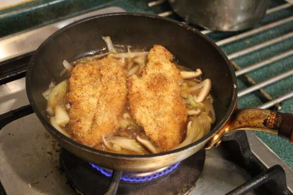 鸡排盖饭チキンカツ丼（免炸）的加工步骤