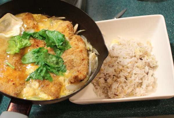 鸡排盖饭チキンカツ丼（免炸）的加工步骤