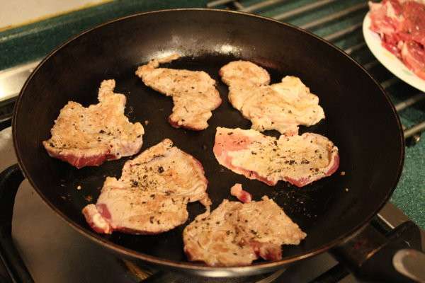 豚丼（烧肉盖饭）的加工步骤