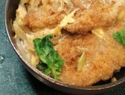 鸡排盖饭チキンカツ丼（免炸）