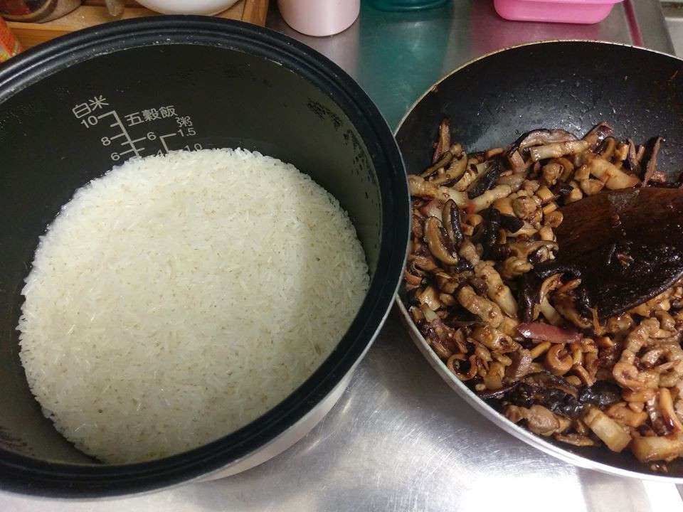 古早味油饭的加工步骤