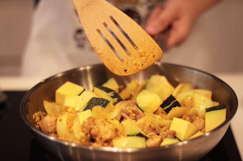 姜黄南瓜鸡肉饭｜电锅炖饭的加工步骤