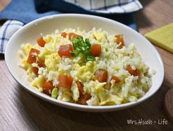 乌鱼子炒饭（花椰菜米）