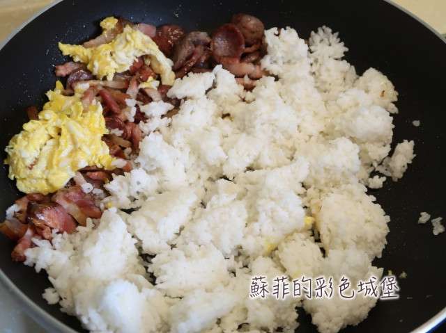 『腊味蒜香炒饭』美味的一锅到底清冰箱料理的加工步骤