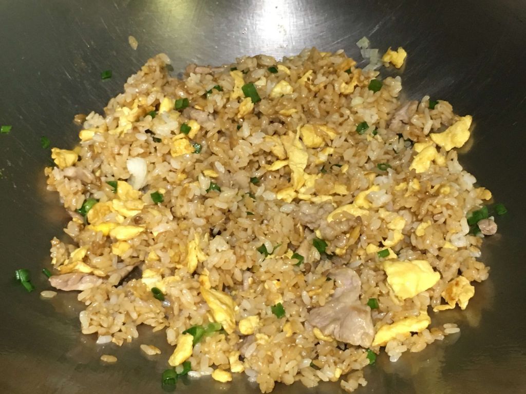 麻油肉丝蛋炒饭的加工步骤