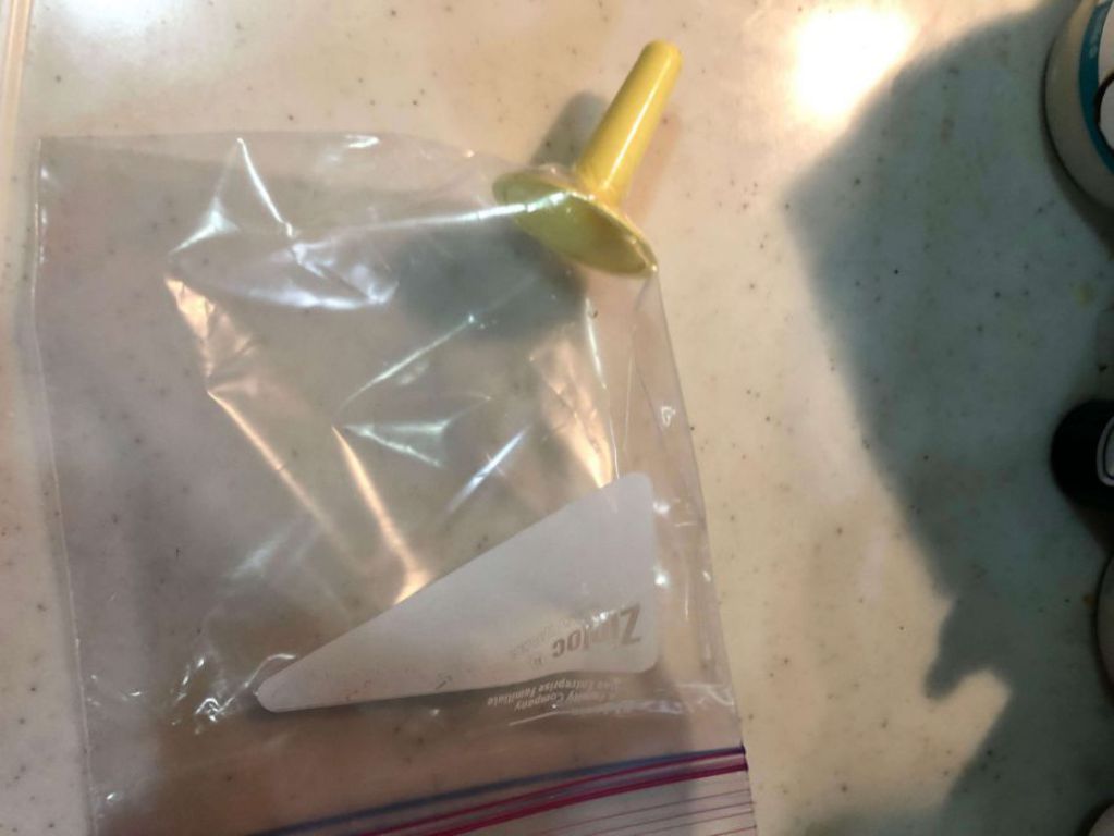 生酮版之白色情人节巧克力蛋糕卷的加工步骤