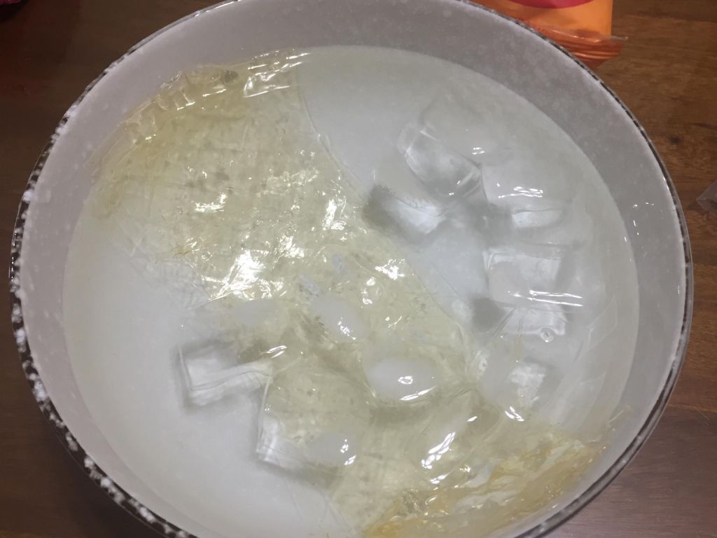 草莓奶酪🥛🍓的加工步骤