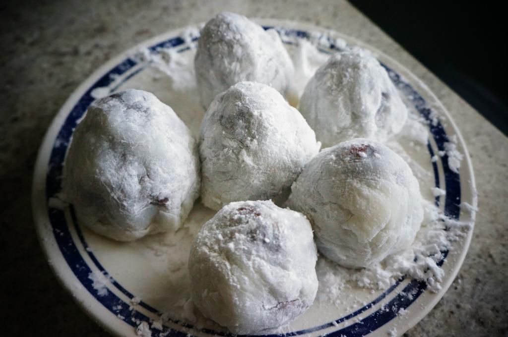 草莓大福 Strawberry+red bean Mochi( Ichigo Daifuku)的加工步骤