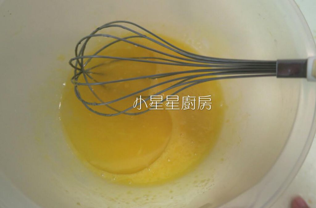 乳牛纹鲜奶油蛋糕卷的加工步骤