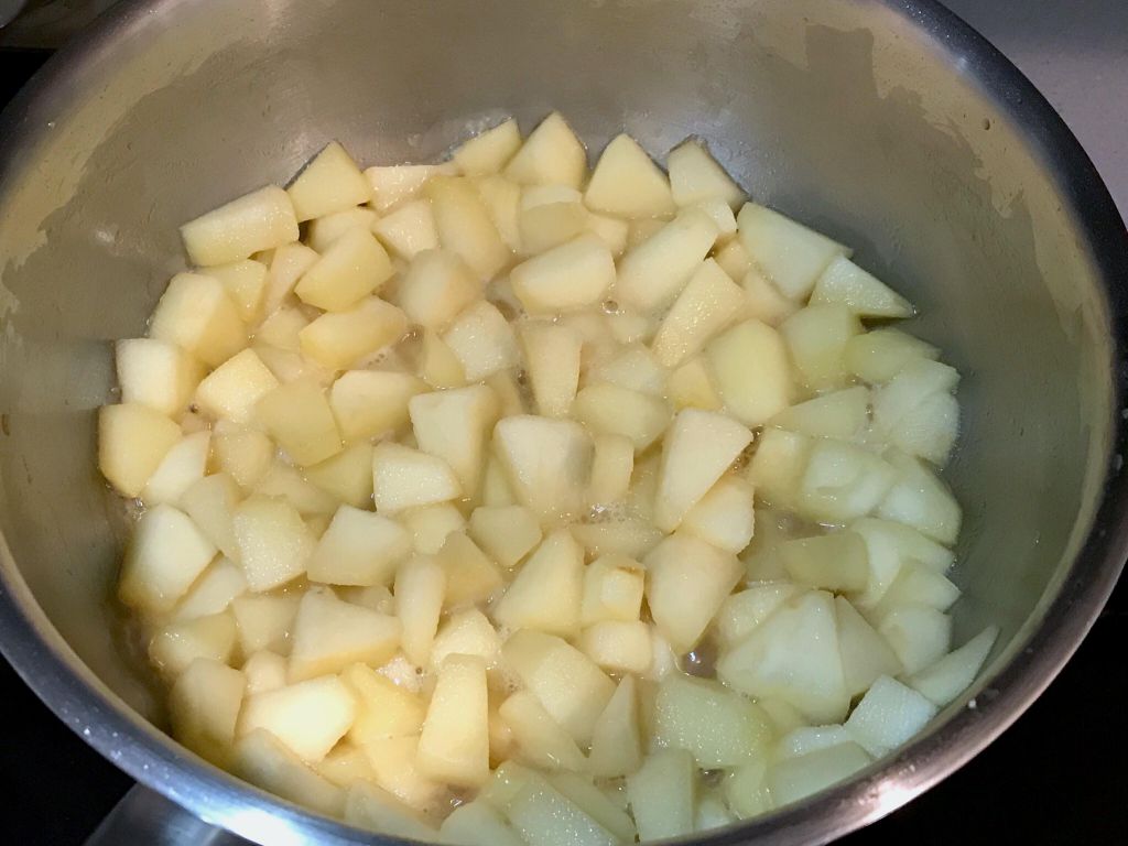 超好吃！酥皮卡士达苹果派🍎的加工步骤