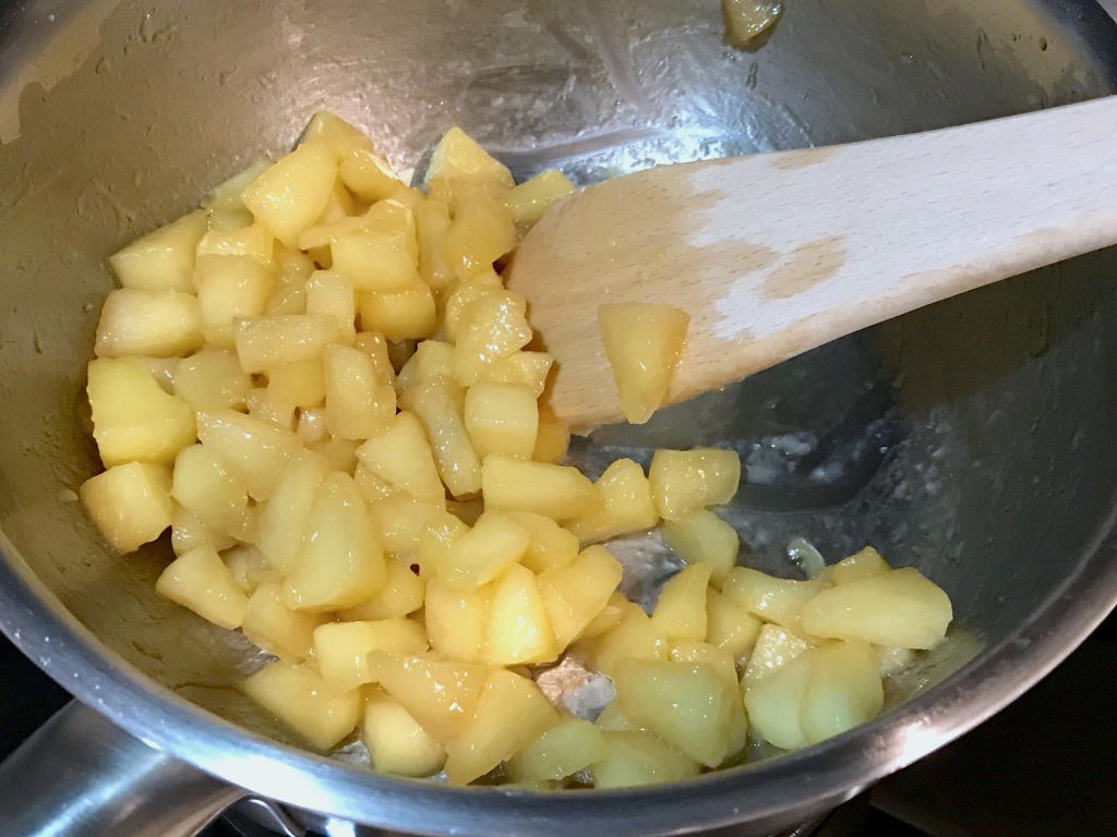 超好吃！酥皮卡士达苹果派🍎的加工步骤