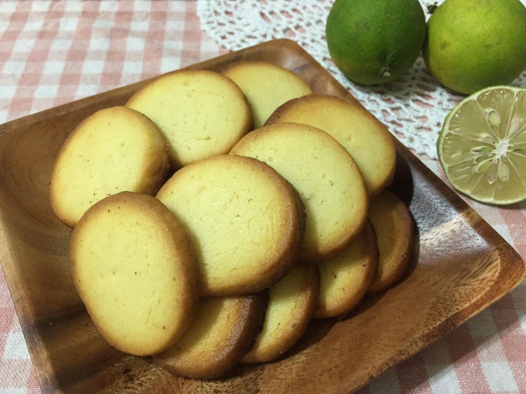 🍋酸甜爽口柠檬饼干🍋的加工步骤