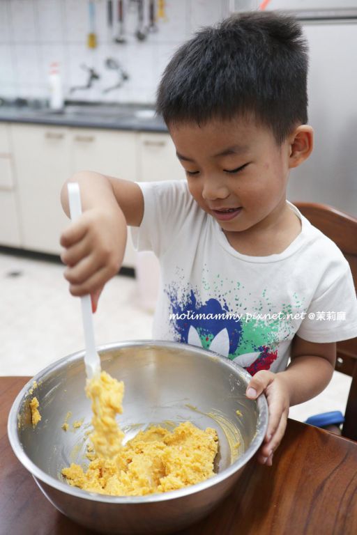 万圣节南瓜造型饼干（茉莉麻亲子厨房）的加工步骤