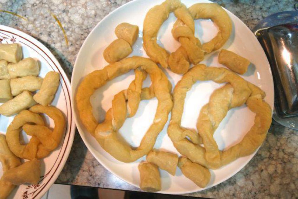 Soft Pretzel 蝴蝶圈饼的加工步骤