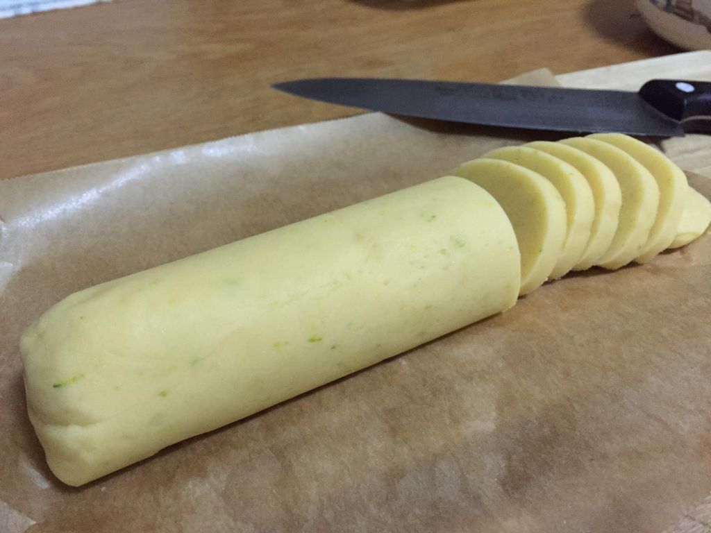 🍋酸甜爽口柠檬饼干🍋的加工步骤