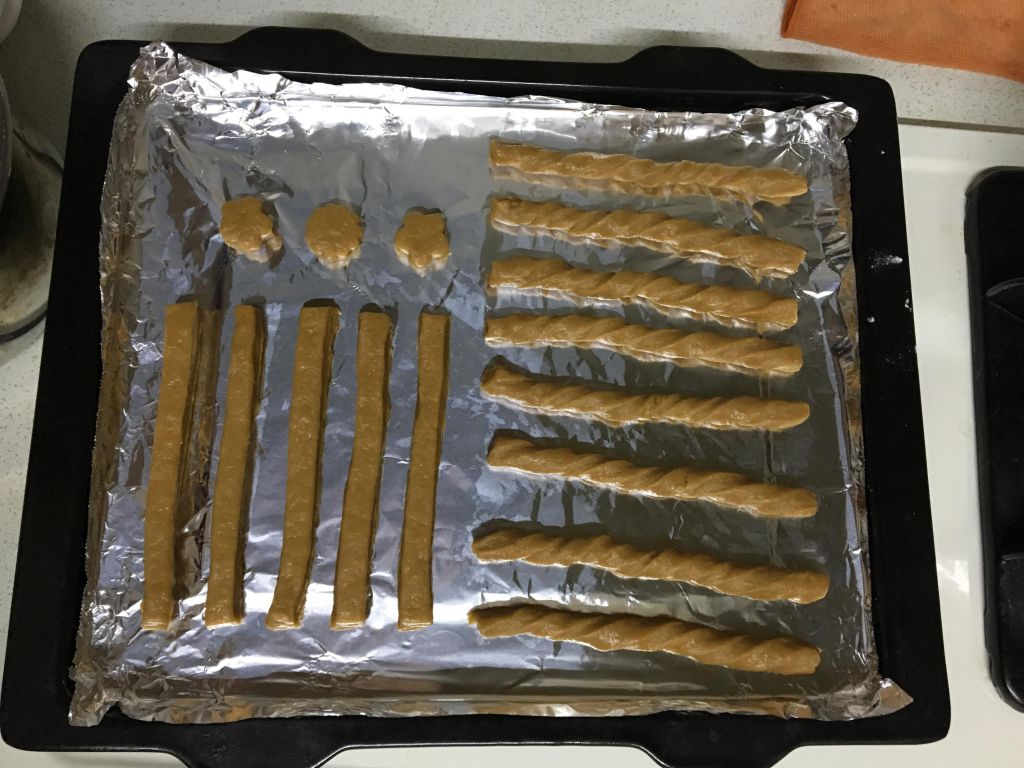 [幼儿食谱] 黑糖牛奶棒（宝宝磨牙饼）的加工步骤