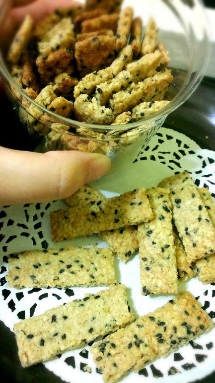 燕麦芝麻酥饼的加工步骤