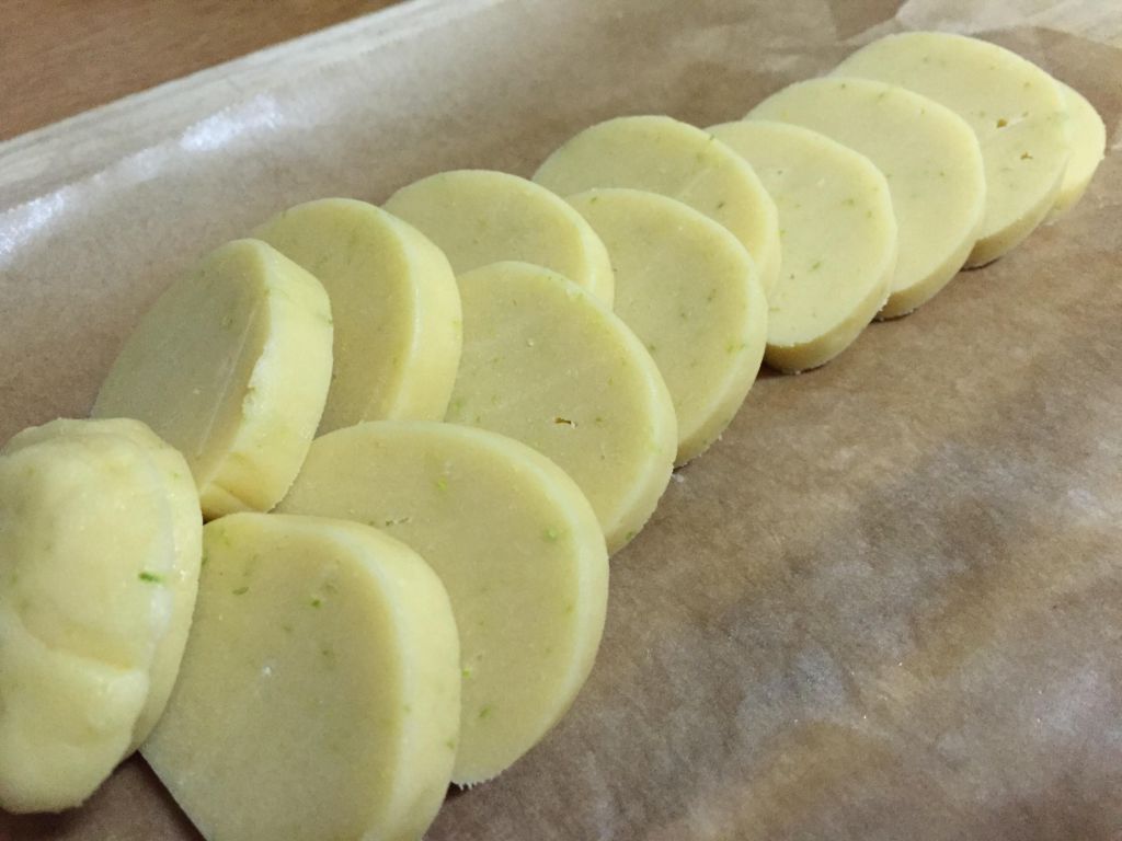 🍋酸甜爽口柠檬饼干🍋的加工步骤