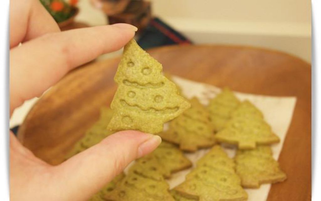 不失败「抹茶饼干 / 圣诞小树饼干」的加工步骤