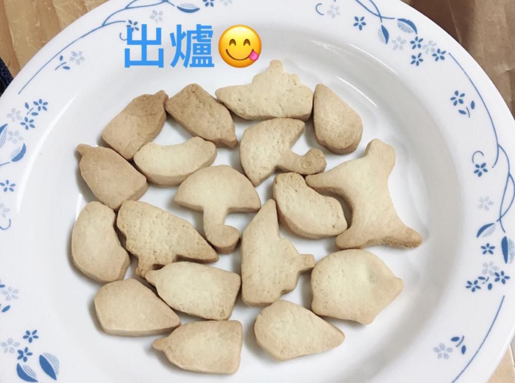 大小朋友都爱吃的手作小饼干的加工步骤