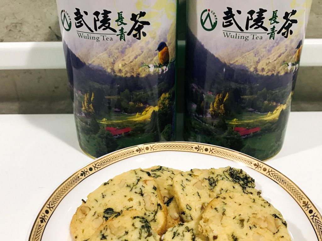 //点心桌//茶香饼干（武陵农场金萱茶）的加工步骤