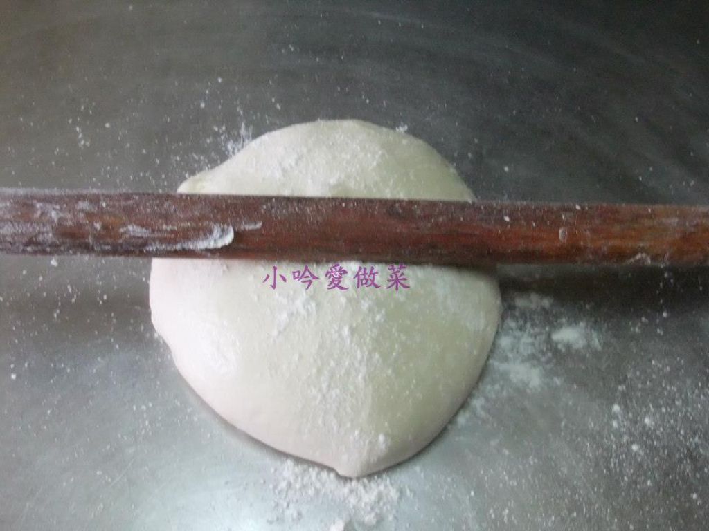 ღ小吟爱做菜ღ『古早味葱花大烧饼』烙饼的加工步骤