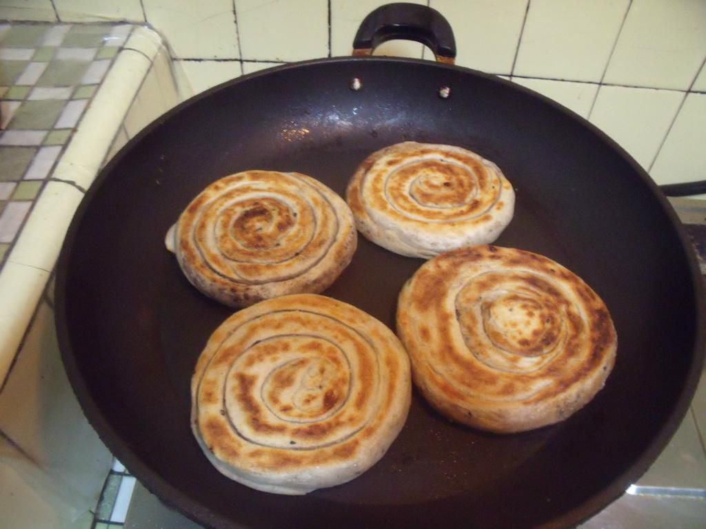 花生芝麻盘香饼的加工步骤