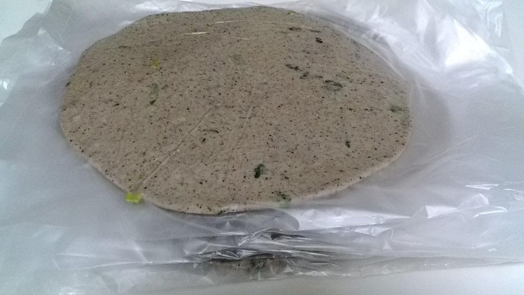 黑芝麻葱油饼的加工步骤